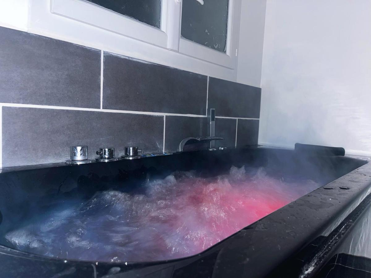 L'Oranger - Magnifique Studio Independant Sur Mougins Avec Jacuzzi Prive - Parking - Climatisation 외부 사진